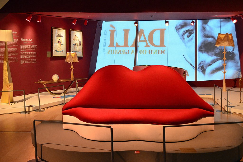Mae West Lips Sofa
