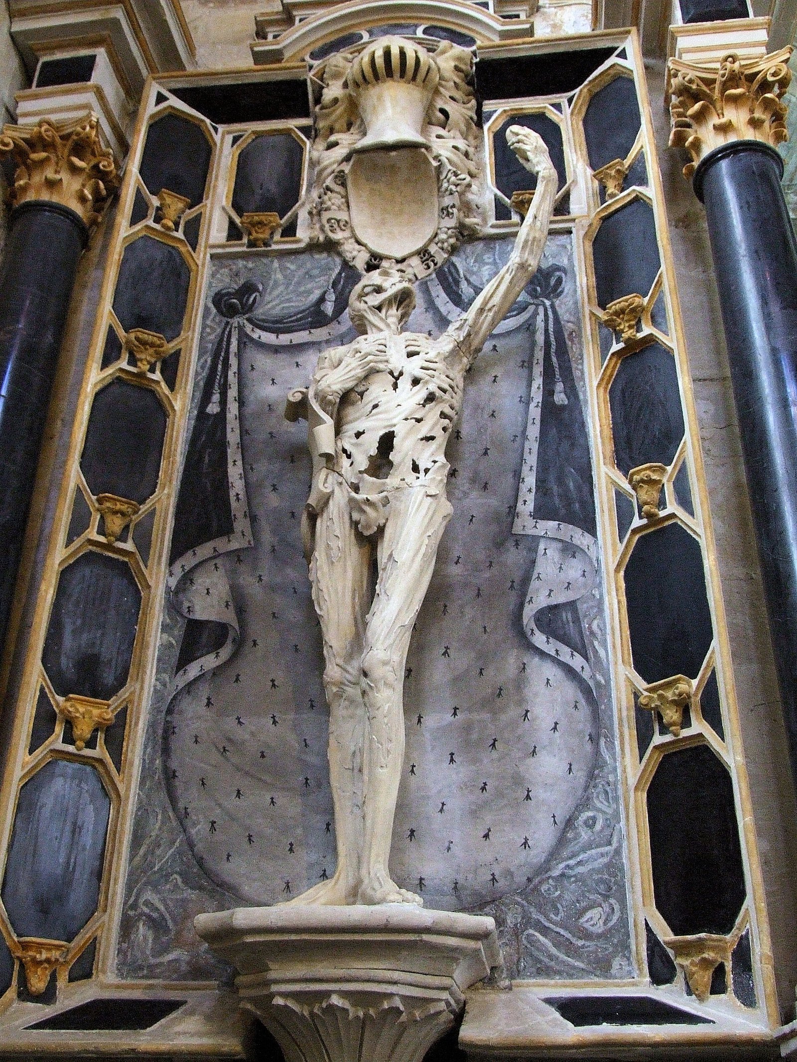 Bar-le-Duc_-_Eglise_Saint-Etienne_-_Le_Transi