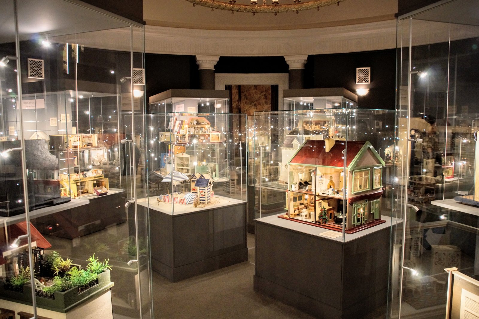 Dollhouse Museum Nikos Prassos