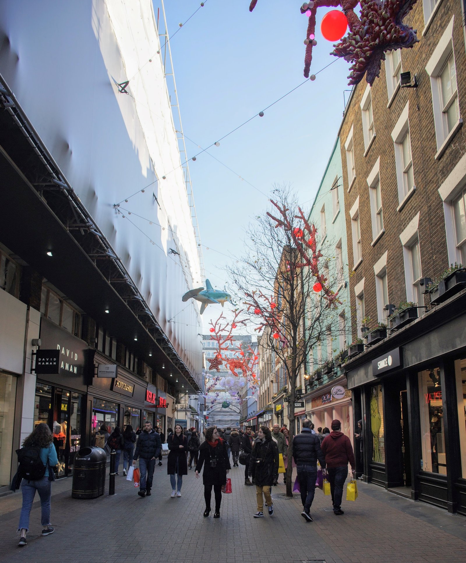Χριστουγεννιάτικη Carnaby Street ( Φωτογραφία Νίκος Πράσσος @paspartou.gr )