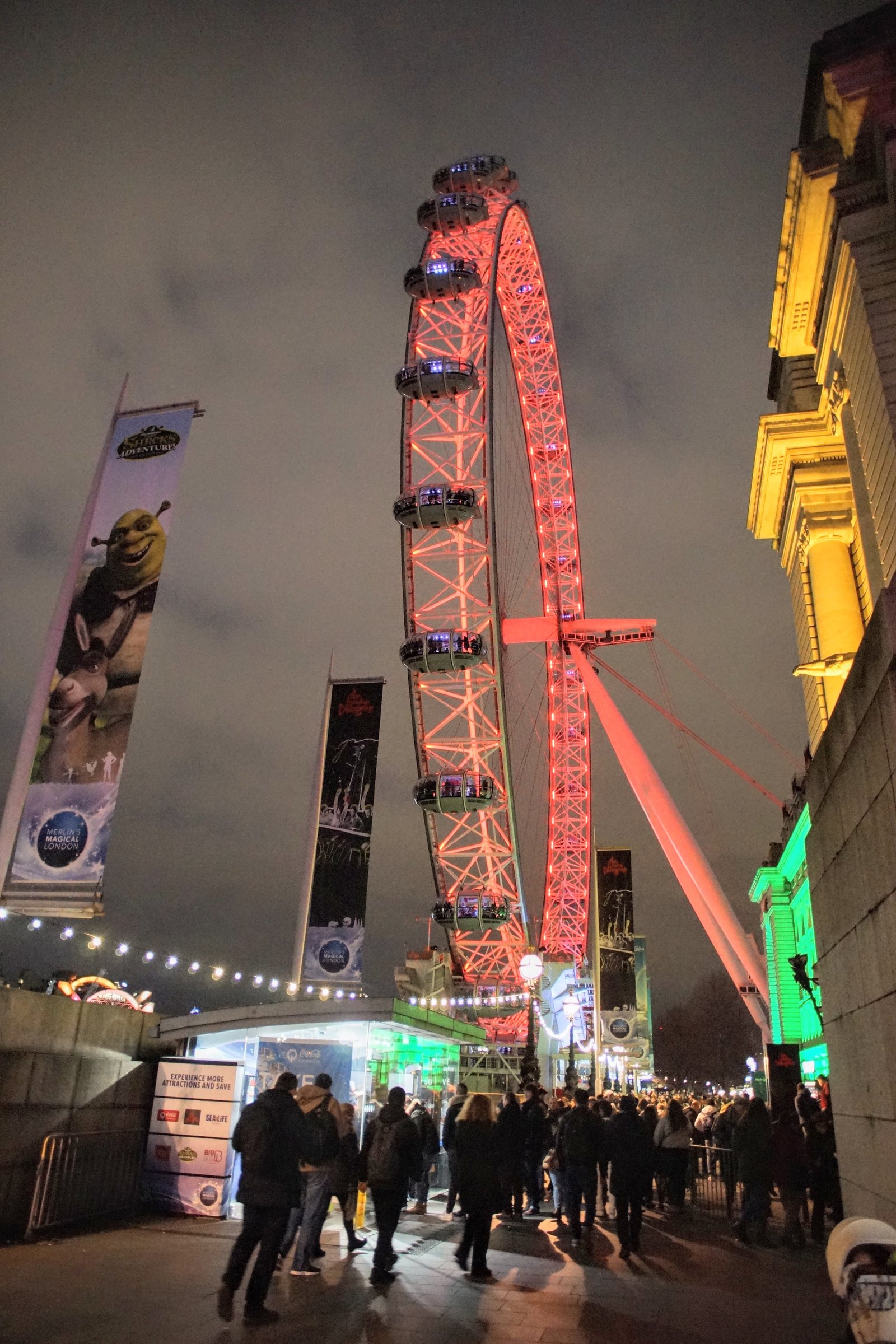 Το διάσημο, αν και υπερτιμημένο, London Eye ( Φωτογραφία Νίκος Πράσσος @paspartou.gr )