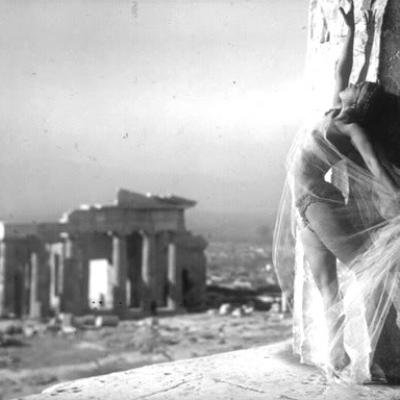 Nelly's (Έλλη Σουγιουλτζόγλου-Σεραϊδάρη)