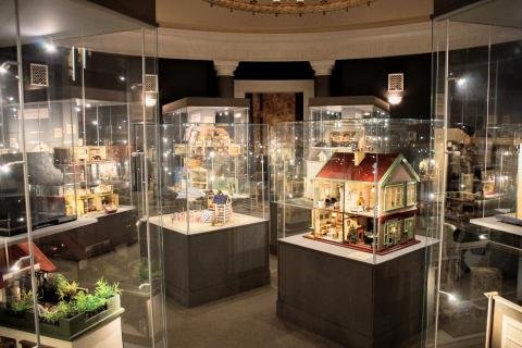 Dollhouse Museum Warsaw Nikos Prassos 2