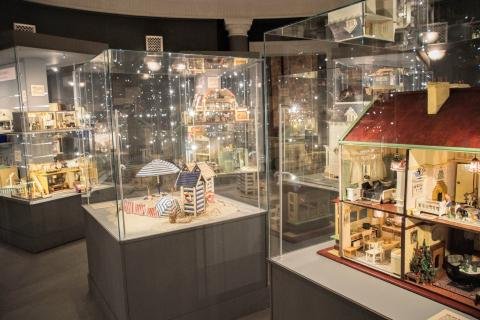 Dollhouse Museum Warsaw Nikos Prassos 37